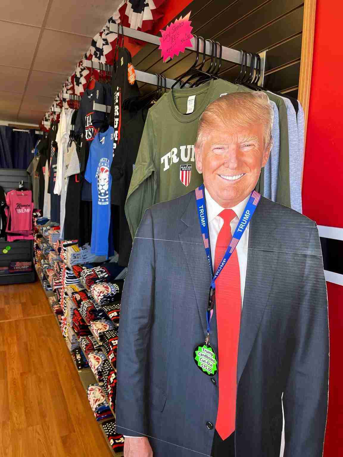 Trump store easton pa